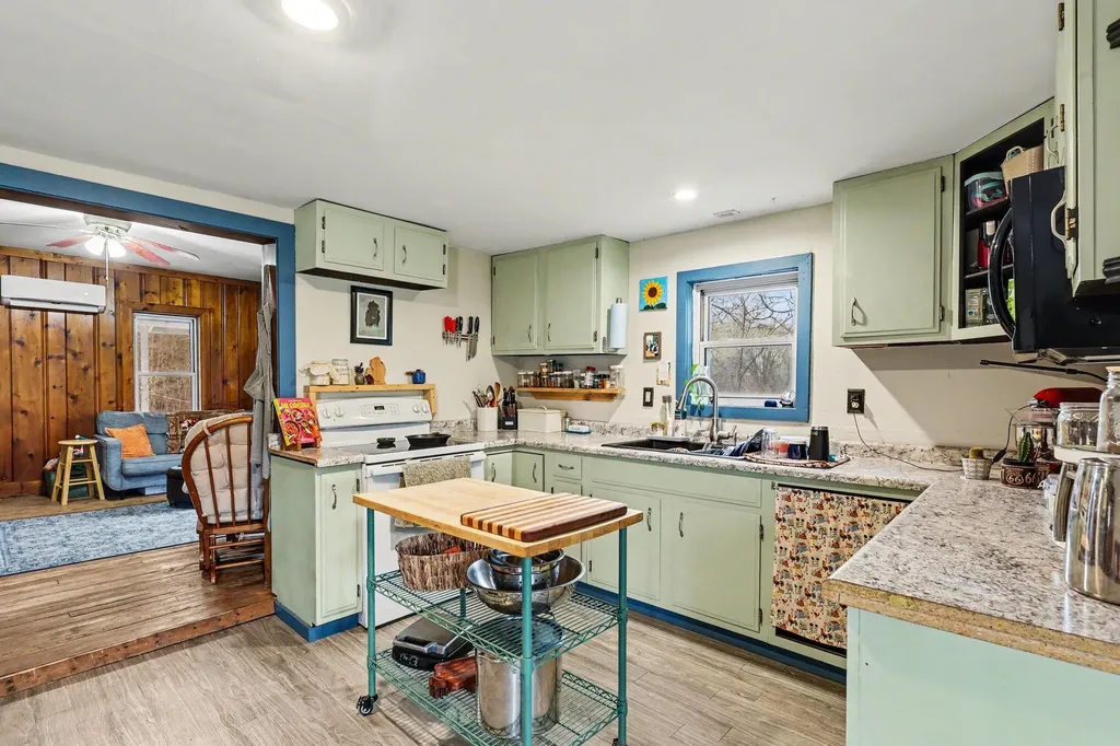 3521 S 204th Avenue Newfield Township MI 49421