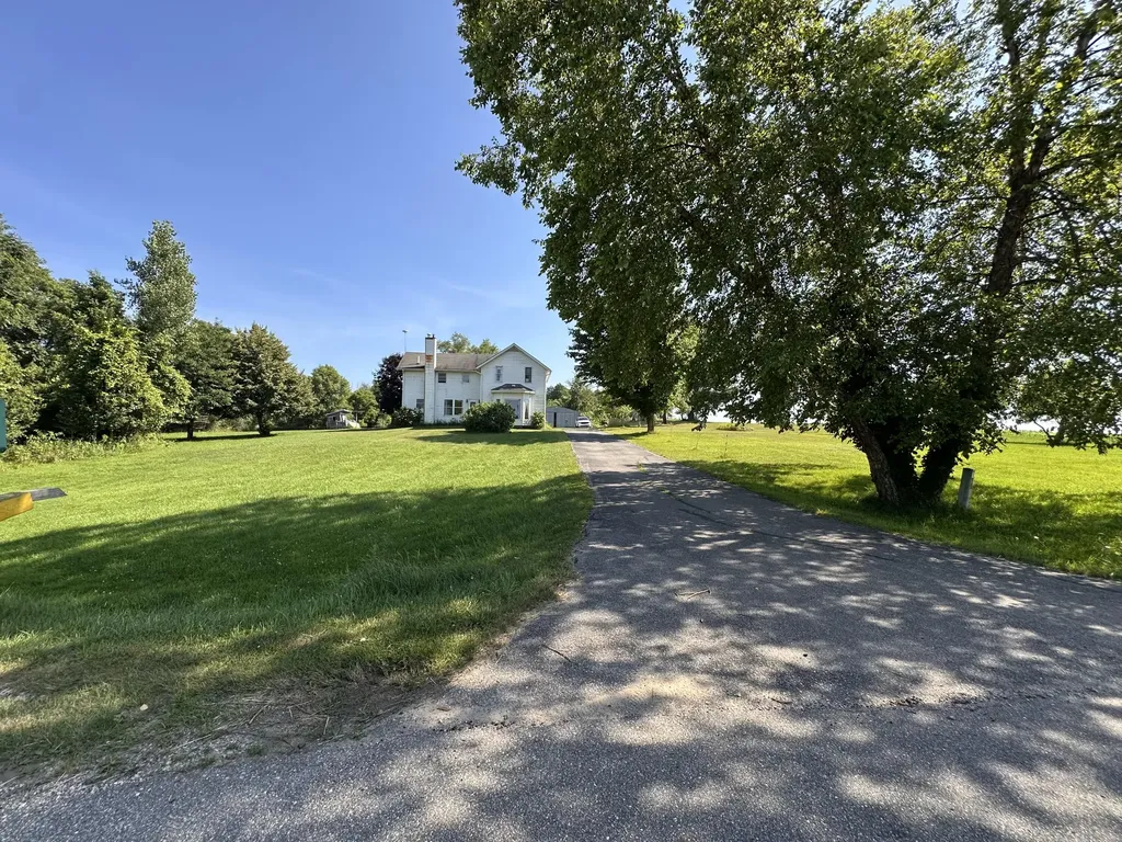 5372 W 8th Dayton Township MI 49412