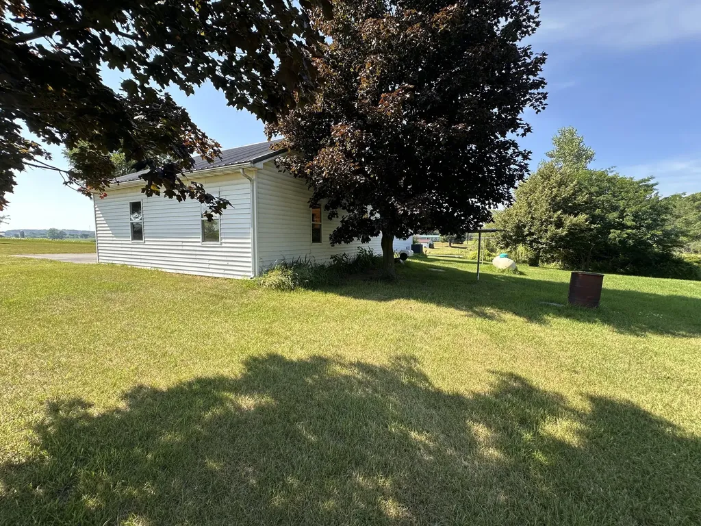 5372 W 8th Dayton Township MI 49412