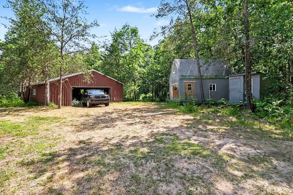 7963 E Barothy Road Branch Township MI 49402