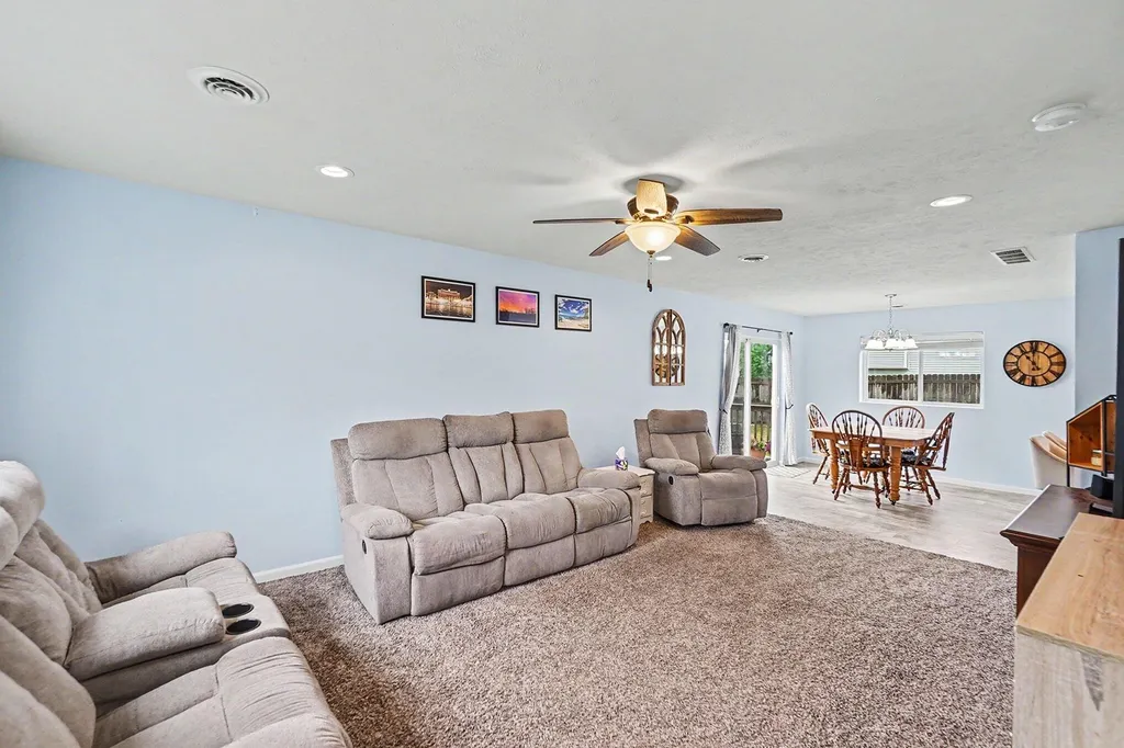 853 N Michigan Avenue Fremont City MI 49412