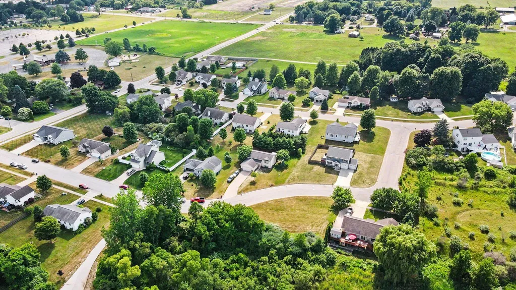 853 N Michigan Avenue Fremont City MI 49412