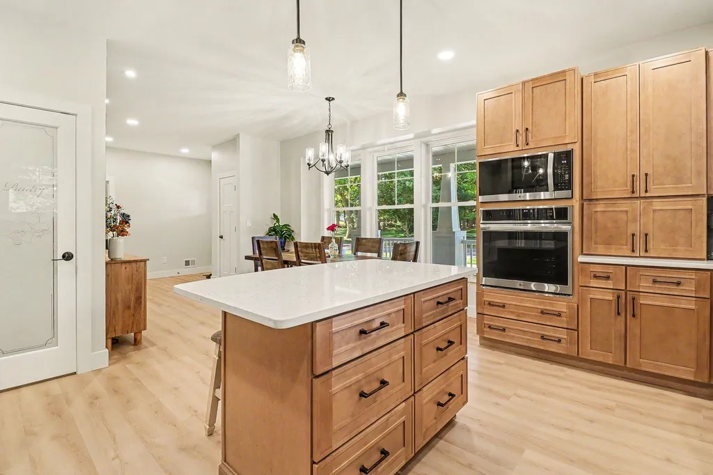 20 Kenneth Street Pentwater Village MI 49449