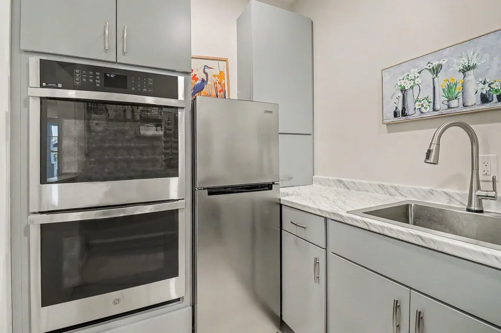 20 Kenneth Street Pentwater Village MI 49449