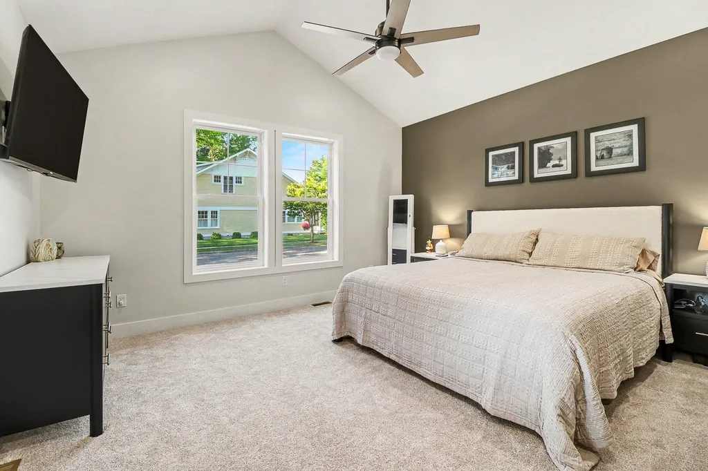 20 Kenneth Street Pentwater Village MI 49449