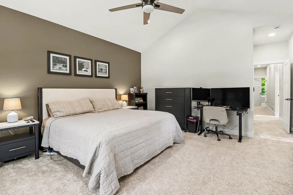 20 Kenneth Street Pentwater Village MI 49449