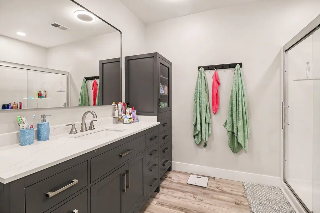 20 Kenneth Street Pentwater Village MI 49449