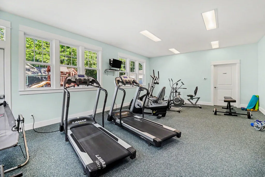 20 Kenneth Street Pentwater Village MI 49449
