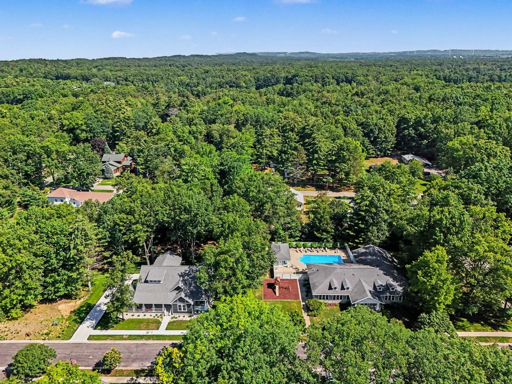 20 Kenneth Street Pentwater Village MI 49449