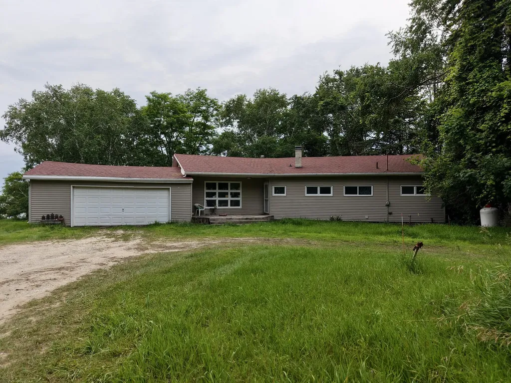 4771 S Lakeshore Drive Summit Township MI 49431
