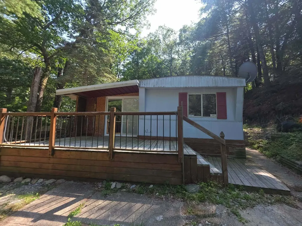6115 S Lakeshore Drive Summit Township MI 49449