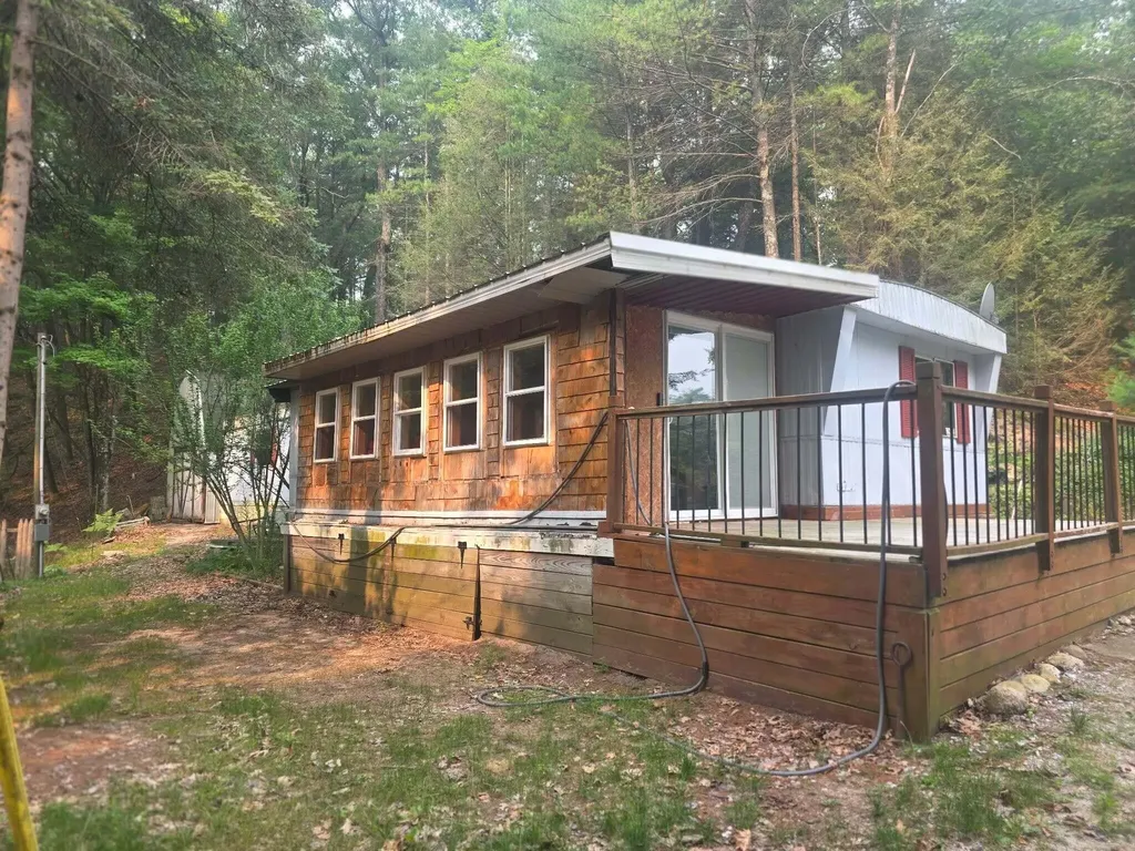 6115 S Lakeshore Drive Summit Township MI 49449