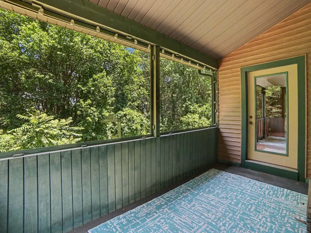 1824 S Pere Marquette Highway Pere Marquette Charter Township MI 49431