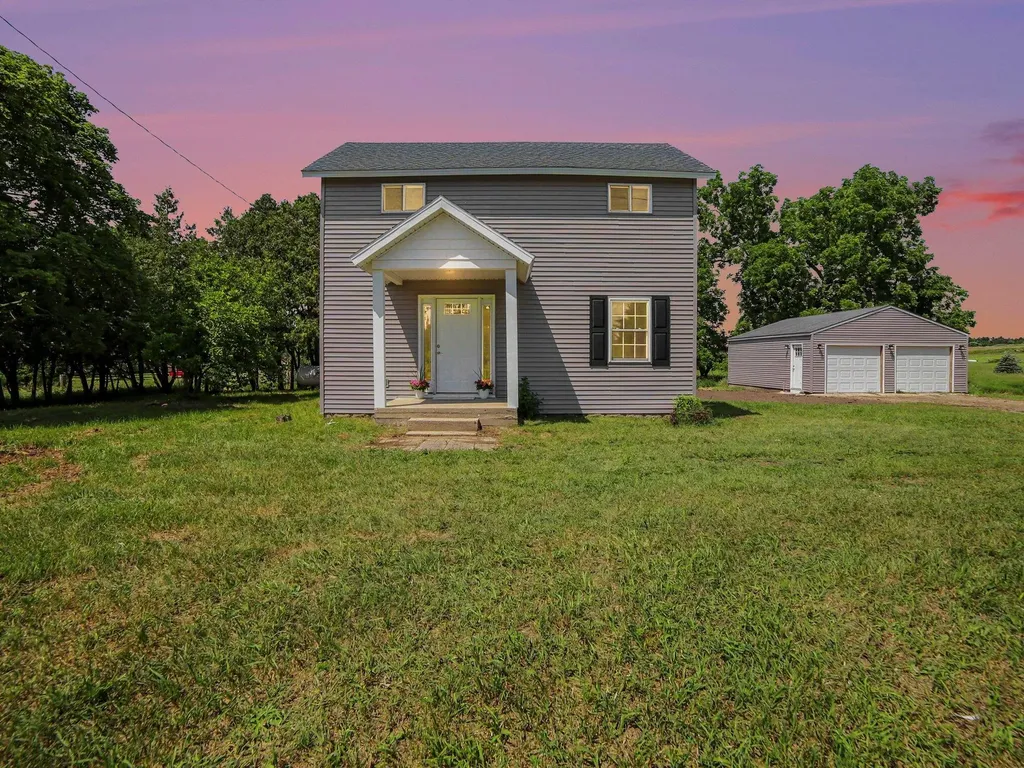 910 W Bradshaw Road Riverton Township MI 49454