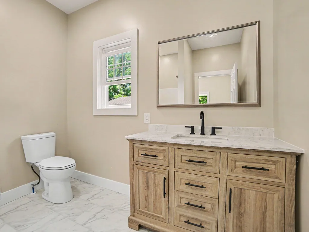 910 W Bradshaw Road Riverton Township MI 49454