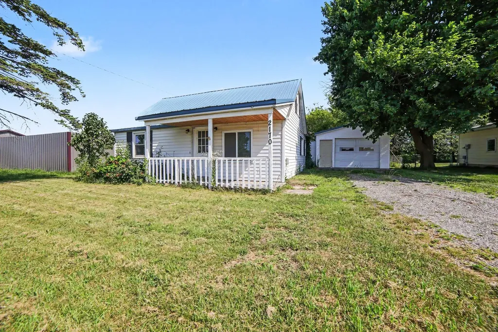 2170 E Us Highway 10 Custer Village MI 49405