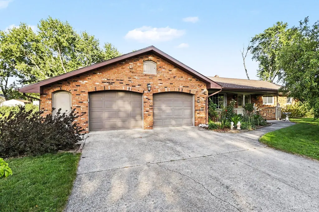 5537 Dennis Street Lake Charter Township MI 49127