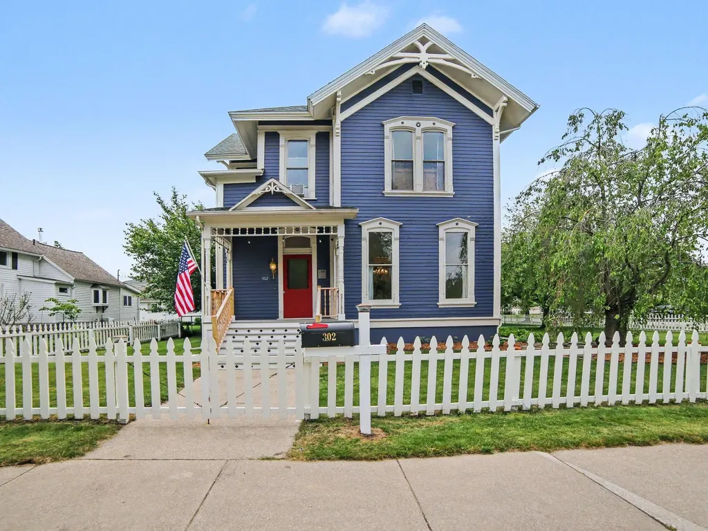 302 E Court Street Ludington City MI 49431