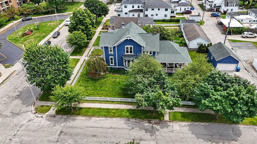 302 E Court Street Ludington City MI 49431