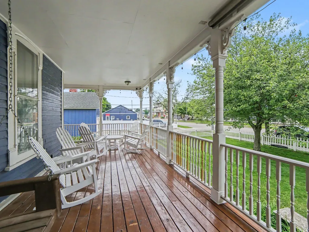 302 E Court Street Ludington City MI 49431