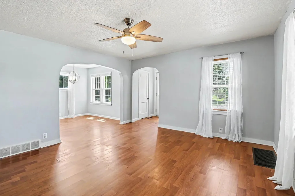 719 Diana Street Ludington City MI 49431