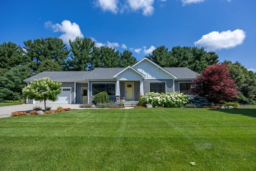 2232 W East Hill Drive Shelby Township MI 49446