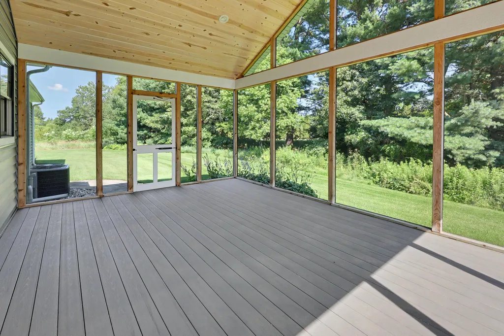 2232 W East Hill Drive Shelby Township MI 49446