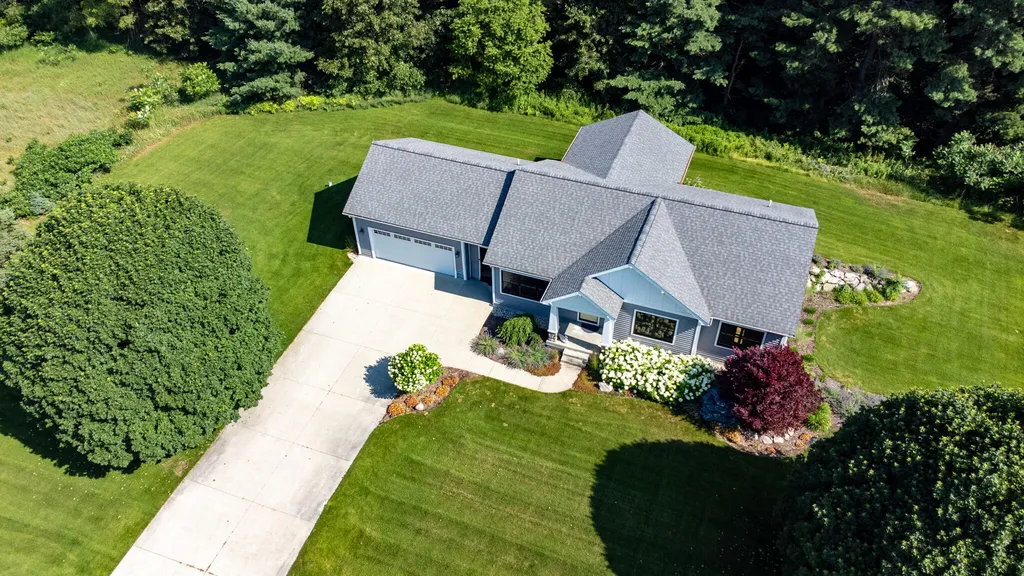 2232 W East Hill Drive Shelby Township MI 49446