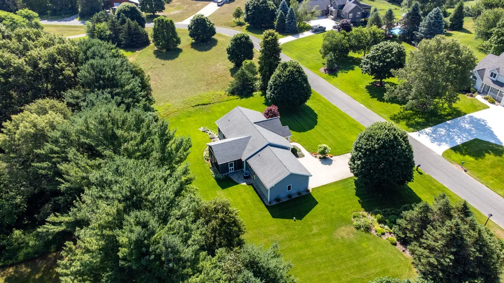 2232 W East Hill Drive Shelby Township MI 49446
