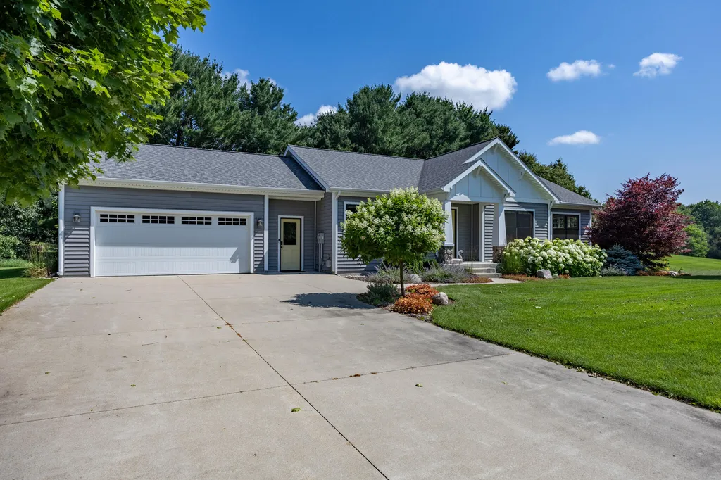 2232 W East Hill Drive Shelby Township MI 49446