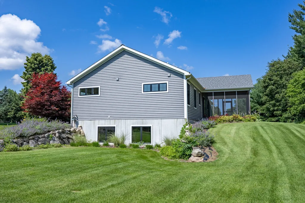 2232 W East Hill Drive Shelby Township MI 49446