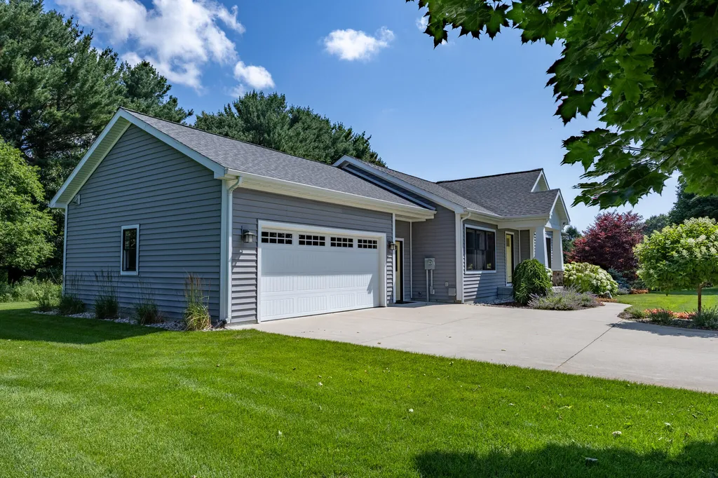2232 W East Hill Drive Shelby Township MI 49446