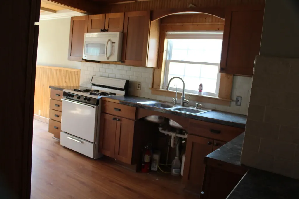 1542 Joslyn Road Muskegon Charter Township MI 49445