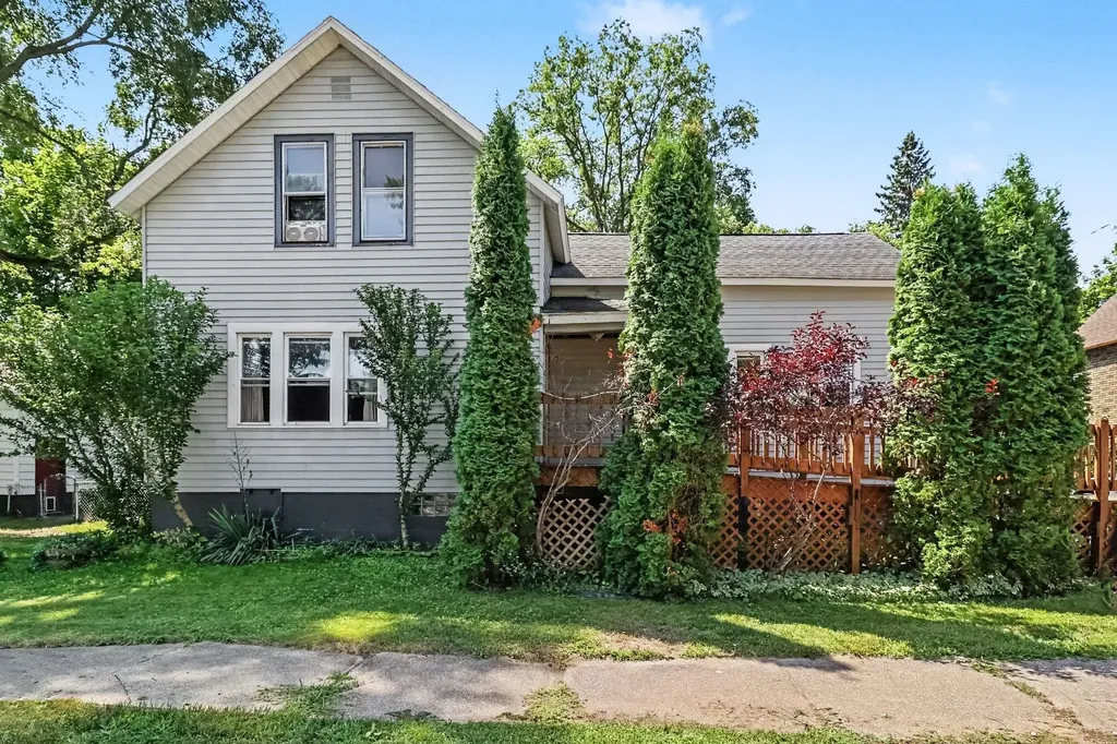 263 10th Street Manistee City MI 49660