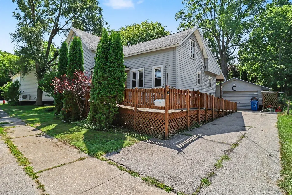 263 10th Street Manistee City MI 49660