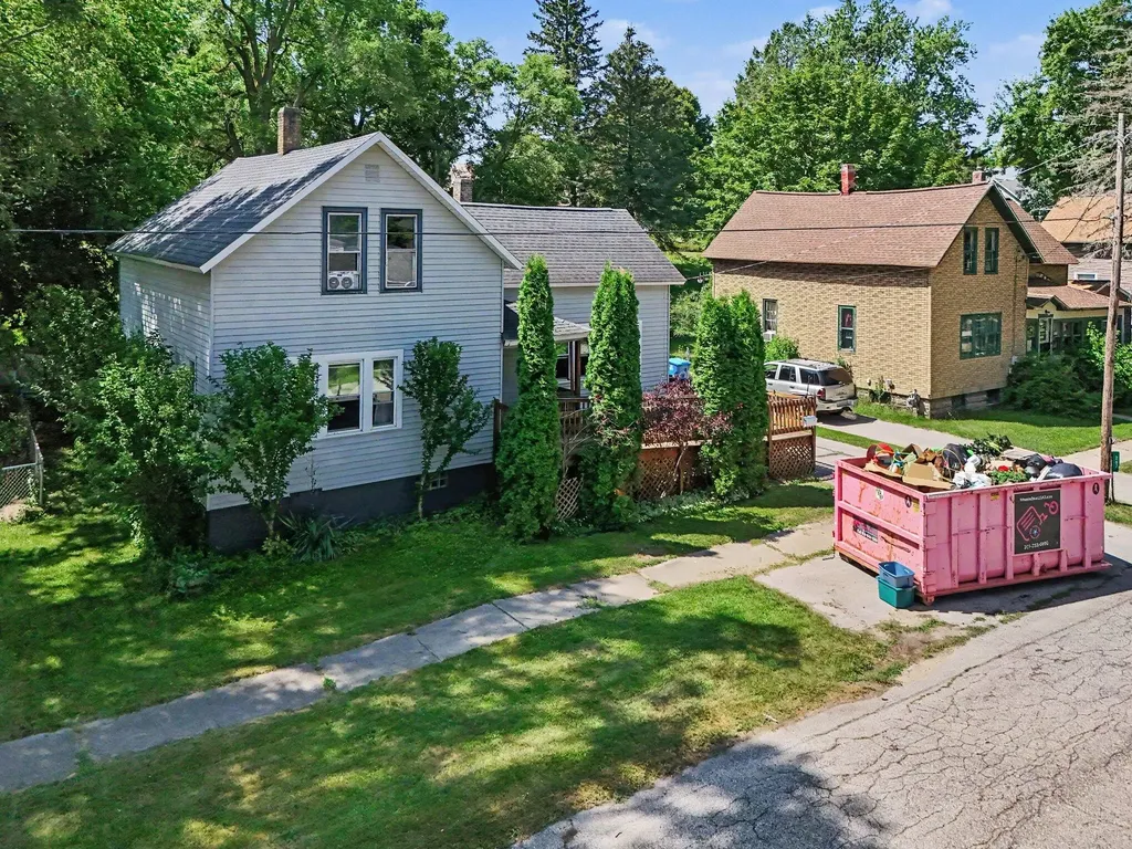 263 10th Street Manistee City MI 49660