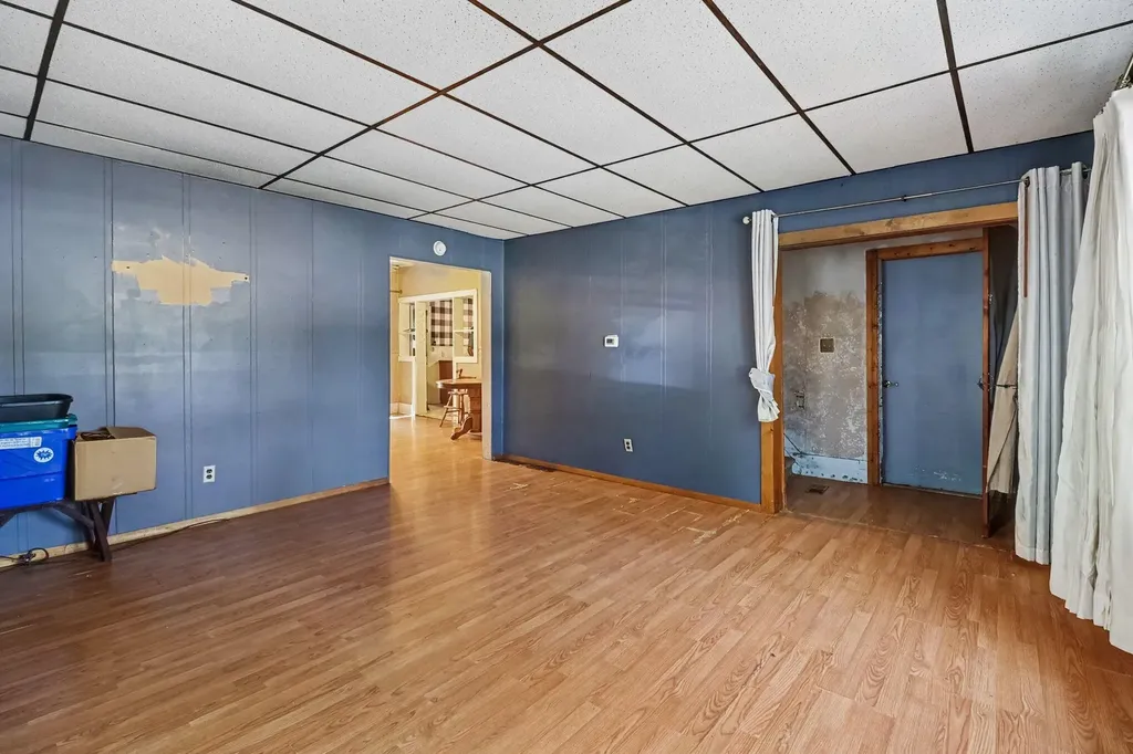 263 10th Street Manistee City MI 49660