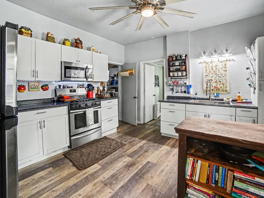 215 E Melendy Street Ludington City MI 49431