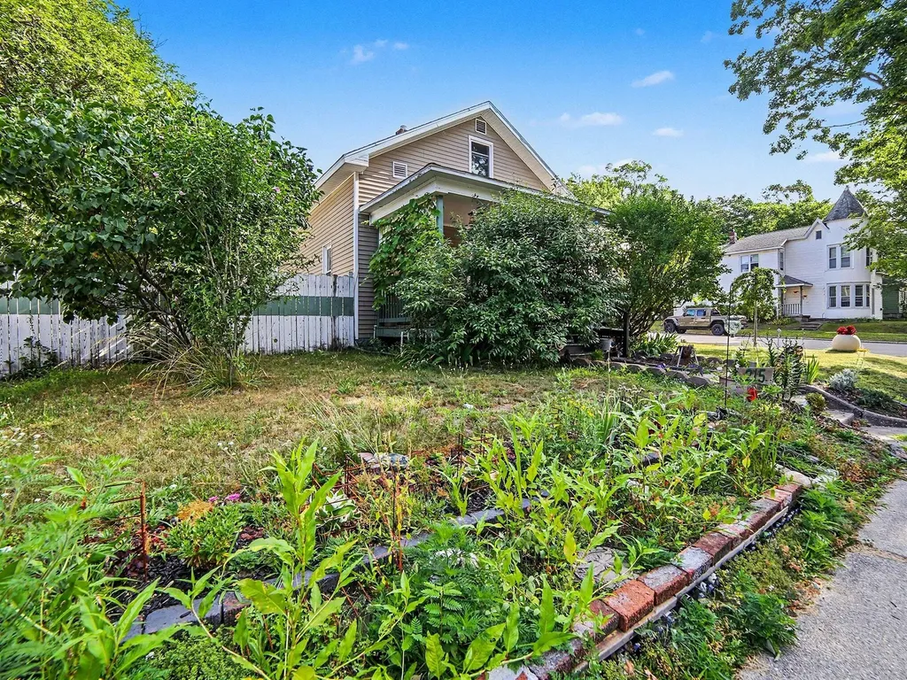 215 E Melendy Street Ludington City MI 49431