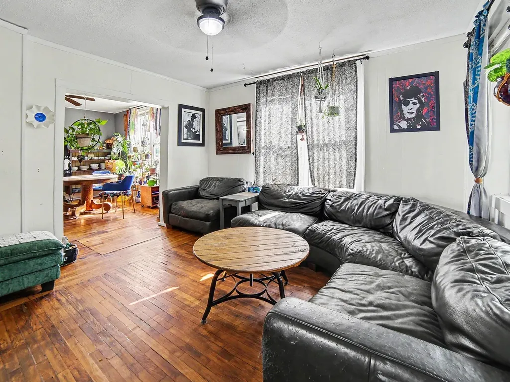 215 E Melendy Street Ludington City MI 49431