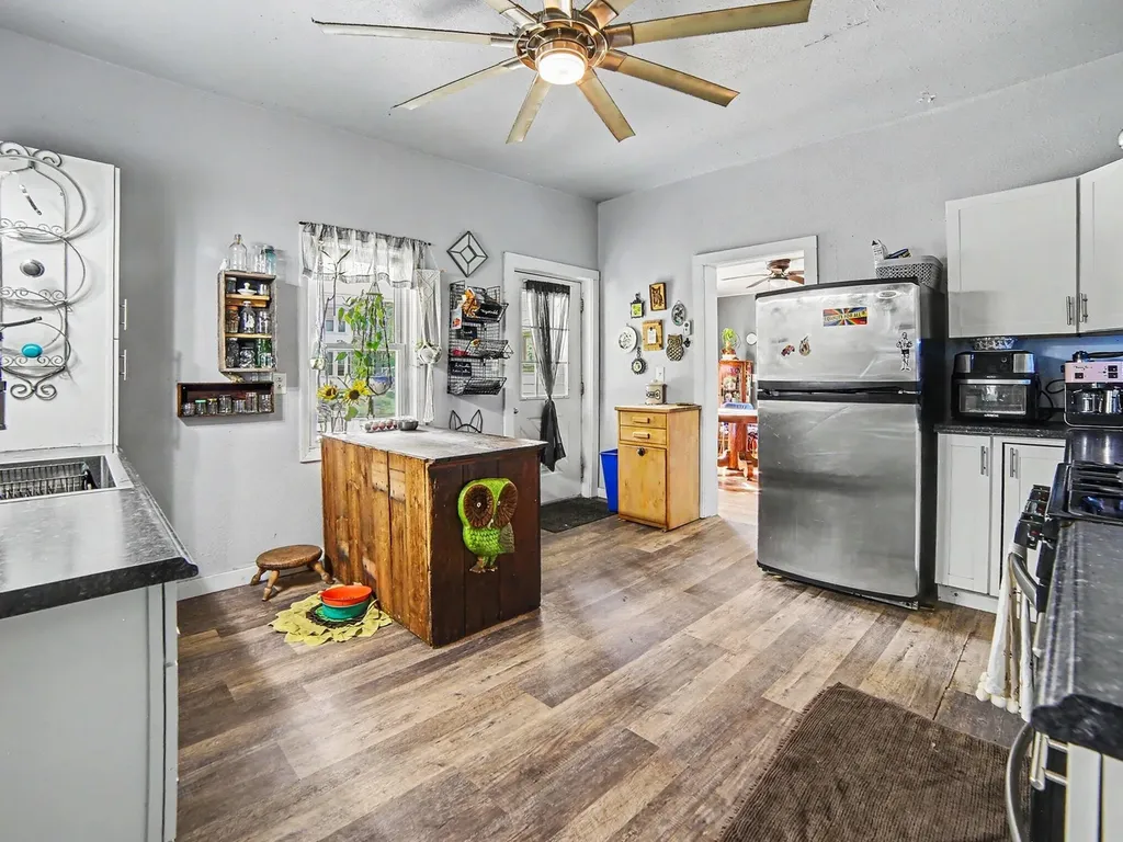 215 E Melendy Street Ludington City MI 49431