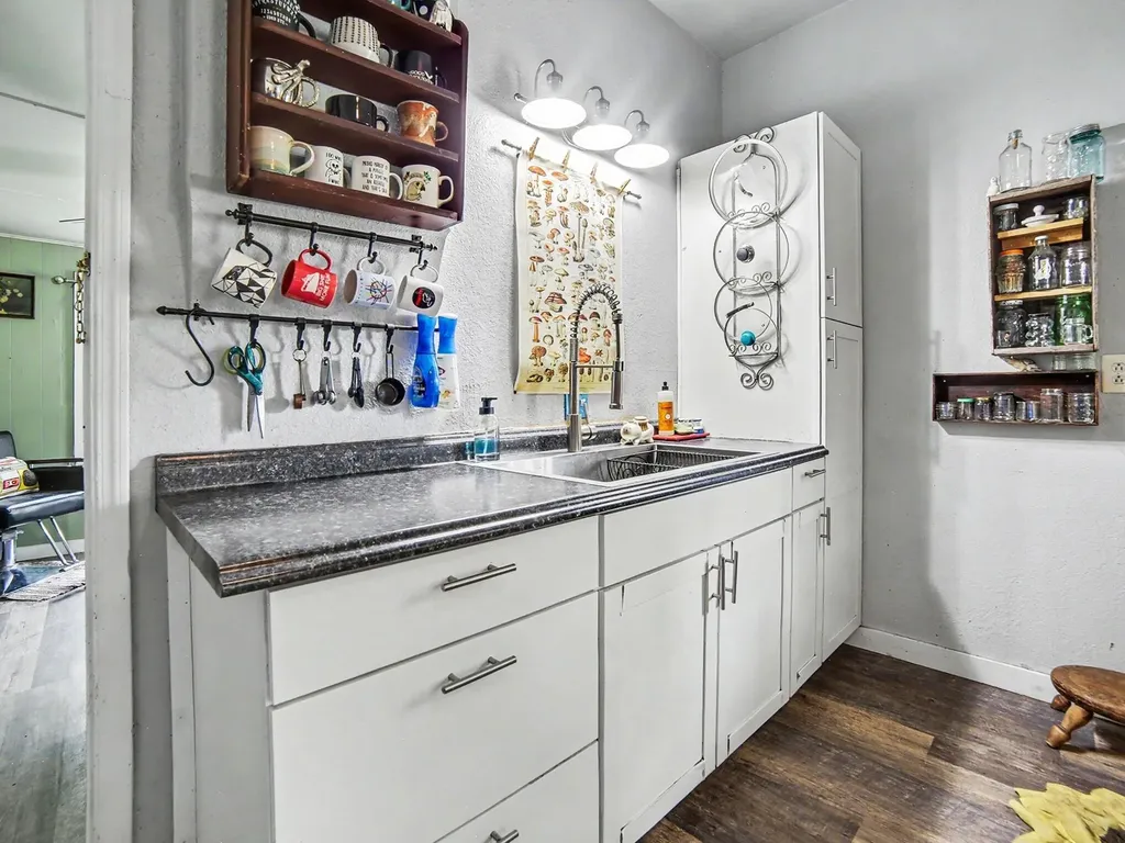 215 E Melendy Street Ludington City MI 49431