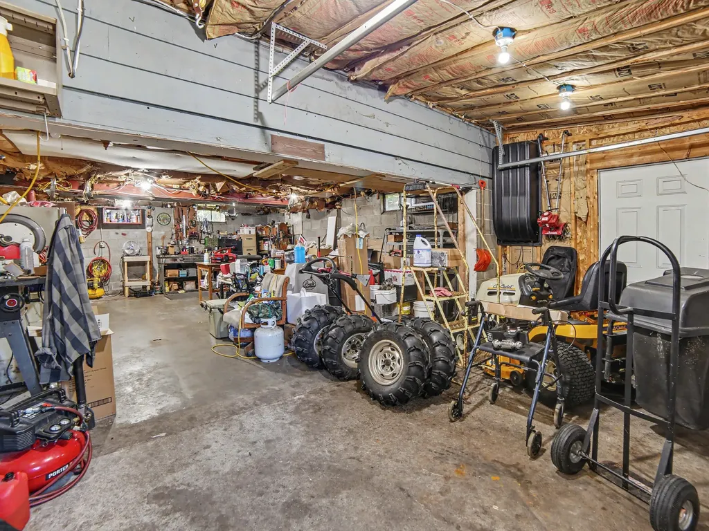 3551 Fenner Road Laketon Township MI 49445