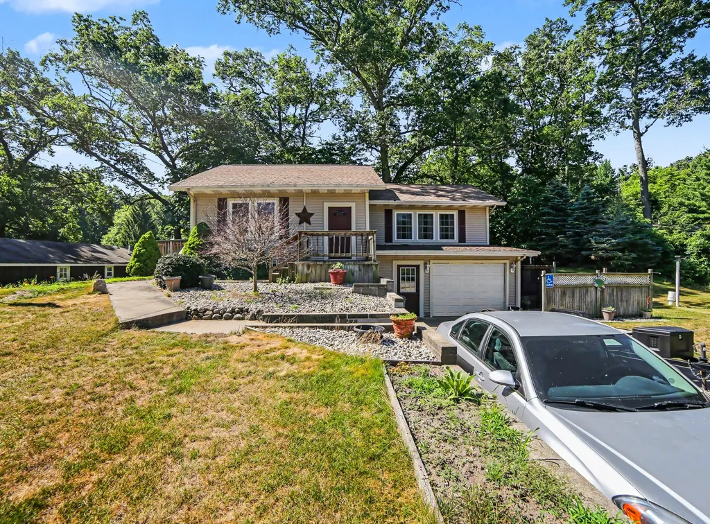 3551 Fenner Road Laketon Township MI 49445