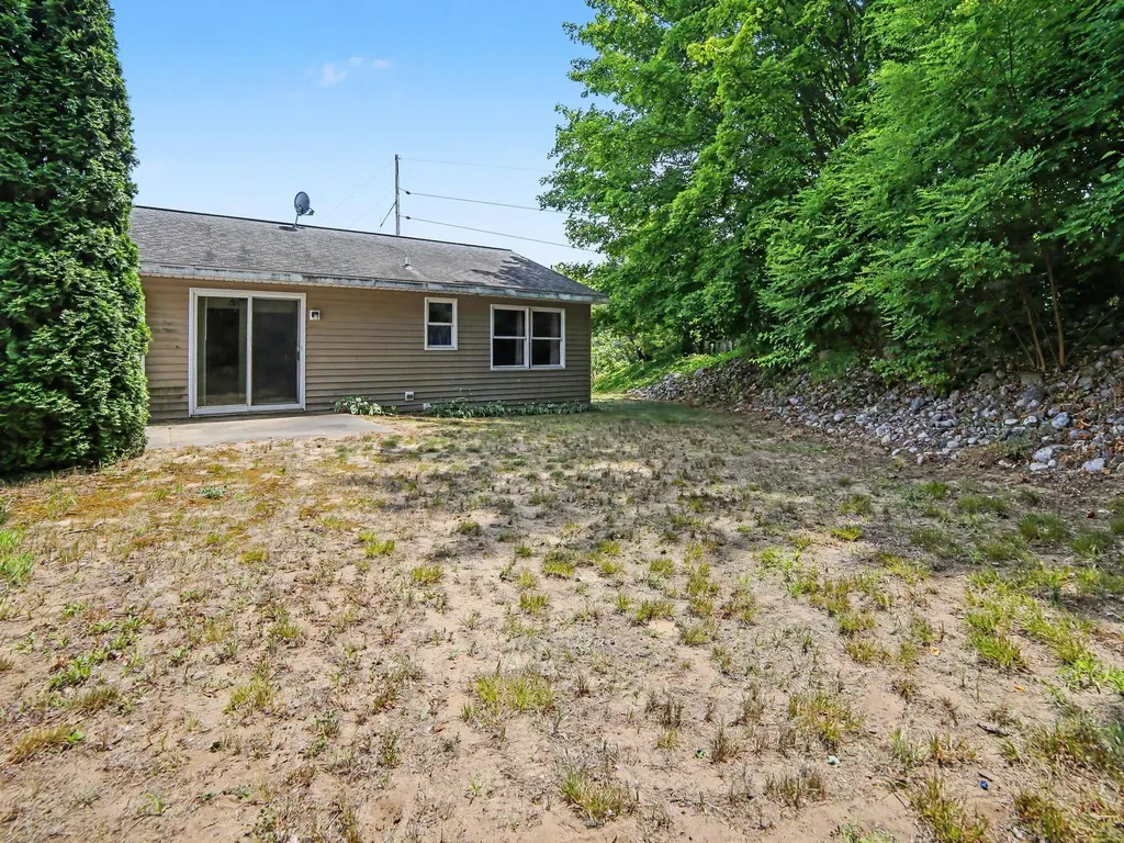 218 Devonwood Drive Shelby Village MI 49455