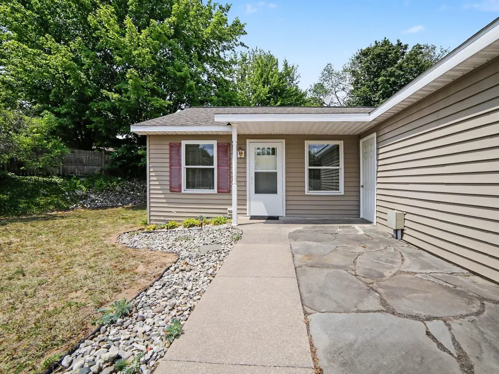218 Devonwood Drive Shelby Village MI 49455