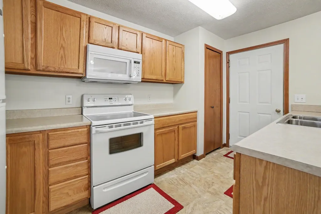 218 Devonwood Drive Shelby Village MI 49455