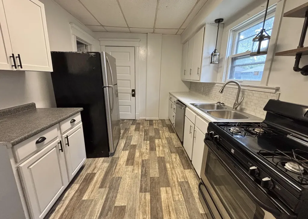 611 Minor Avenue Kalamazoo City MI 49008