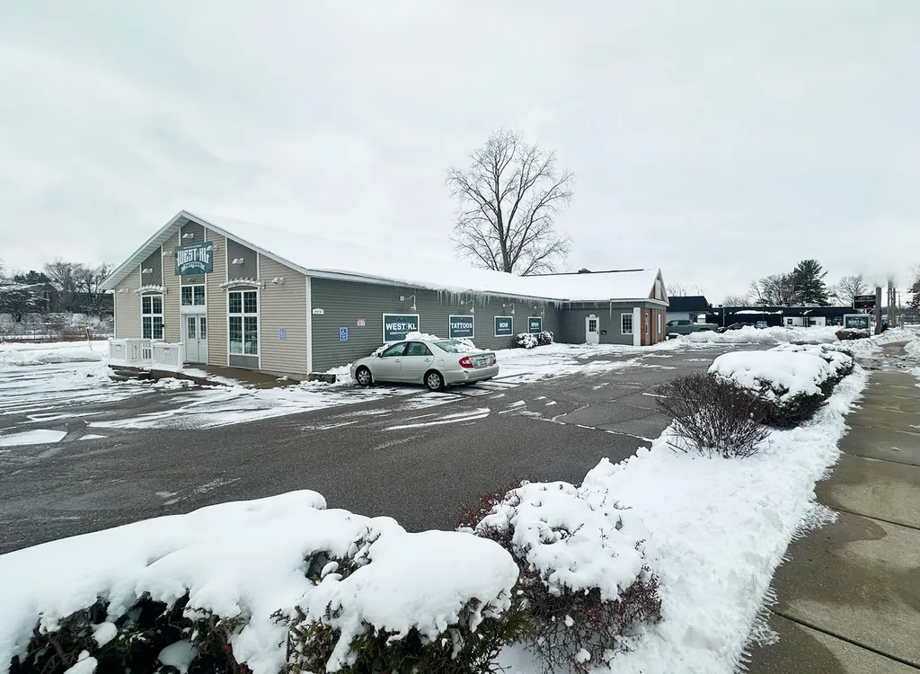 4413 W Kl Avenue Kalamazoo City MI 49007
