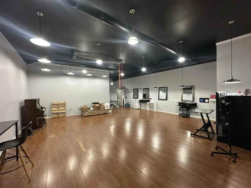 4413 W Kl Avenue Kalamazoo City MI 49007